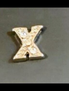 Chi Charm with Rhinestones For Floating Lockets